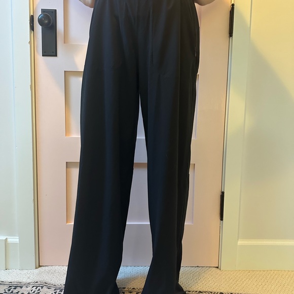 Lululemon Swift mid-rise wide leg pant - Picture 11 of 11